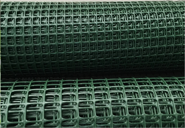Dark green square hole extruded plastic mesh for turf reinforcing ground